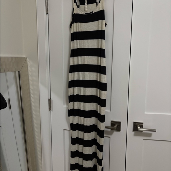 lululemon athletica Dresses & Skirts - Lulu Lemon Striped Black and Cream Maxi Dress